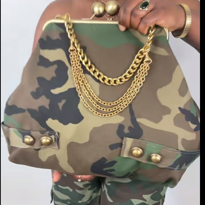 Camo Clutch -（With Chain）